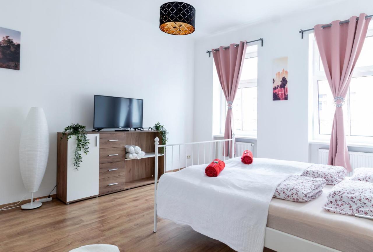 Comfortable, Specious Apartment With Inner Garden- Marzstrasse Apartments Viena Exterior foto